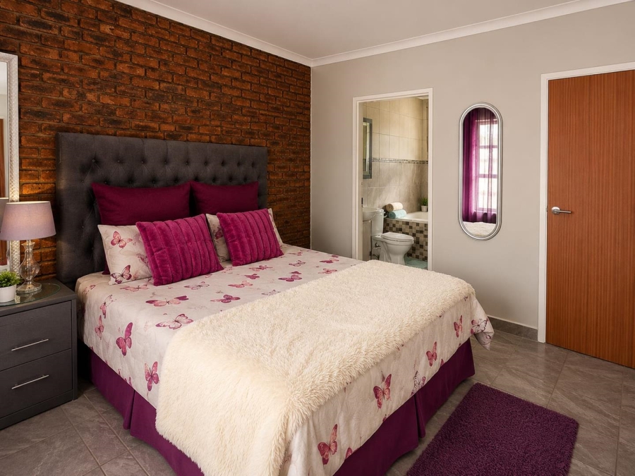 3 Bedroom Property for Sale in Heuwelsig Free State